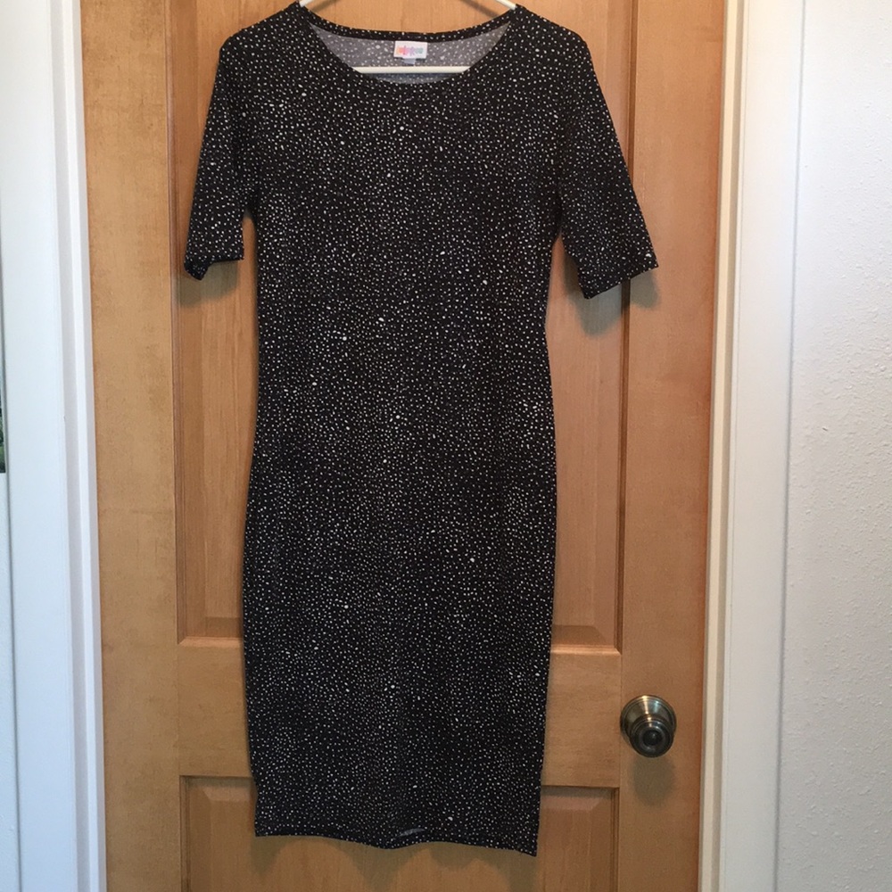 LuLaRoe Black and white Julia Small
